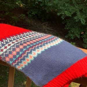 Gap red and burgundy super long scarf